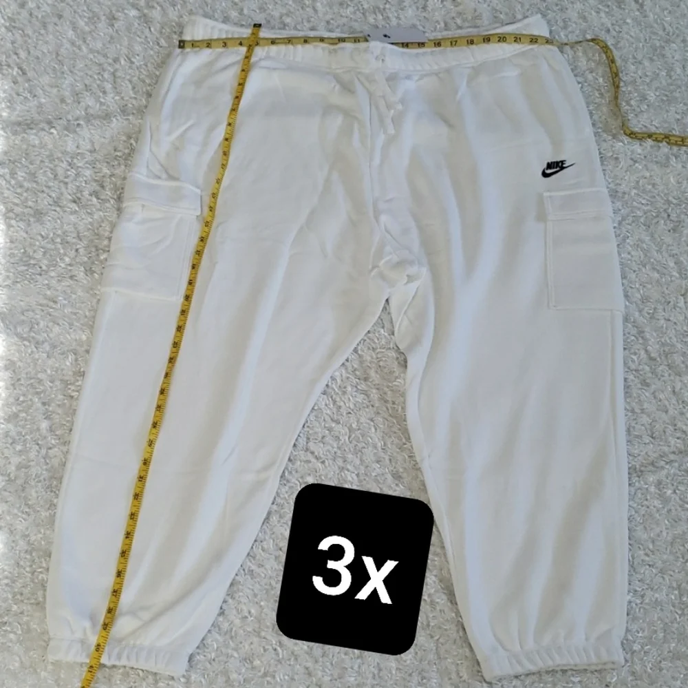 Nike Cargo White Fleece Warm Cozy Pants